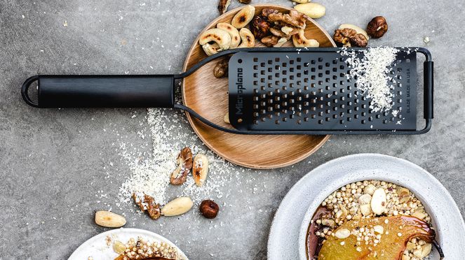 
                    Black sheep coarse grater for grating nuts