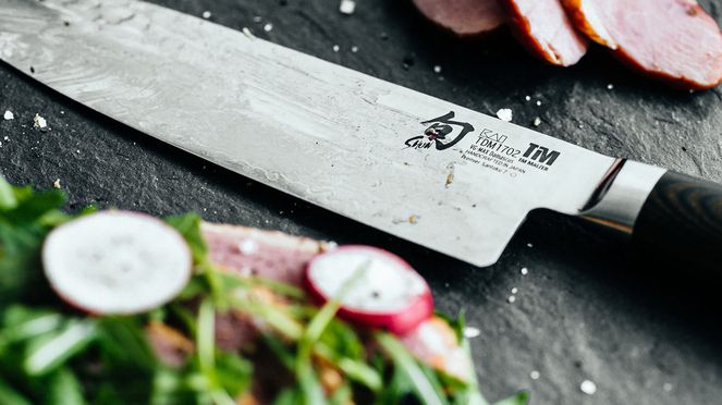 
                    Santoku des Küchenmessersets Tim Mälzer