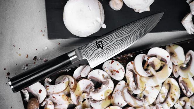 Shun couteau de cuisine pour la saison des champignons