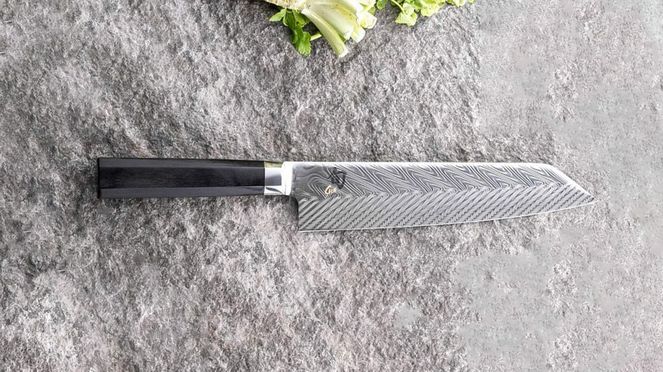 
                    Dual Core Kiritsuke eignet sich hervorragend für Gemüse: Julienne, Würfel oder Brunoise